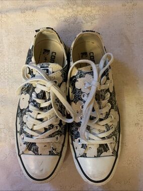 Converse Andy Warhol Chuck Taylor All Star Low Ankle - Too Floral.  Sz 7.